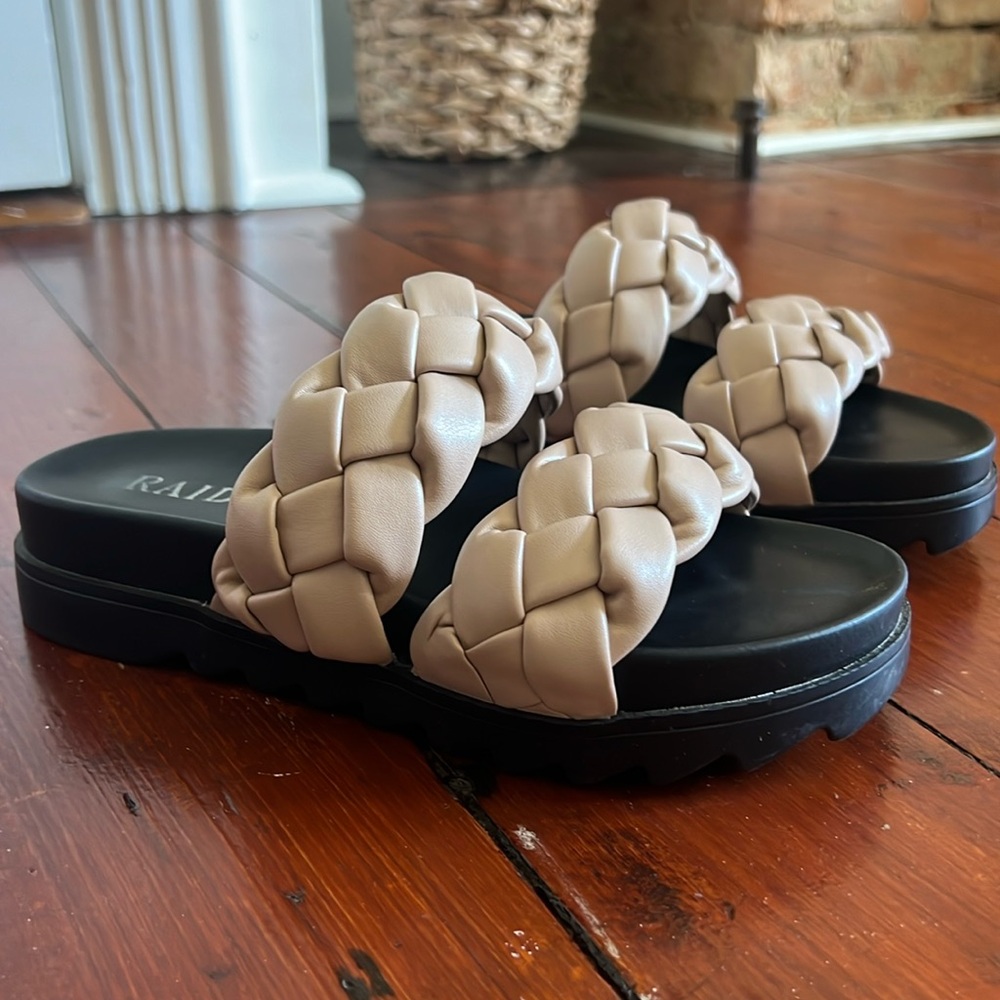 Raid Platform Sandals